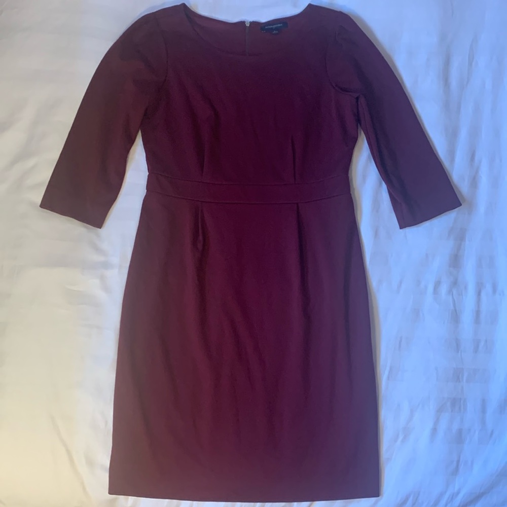Banana Republic wine knit jewel neck 3/4 sleeved lined dress